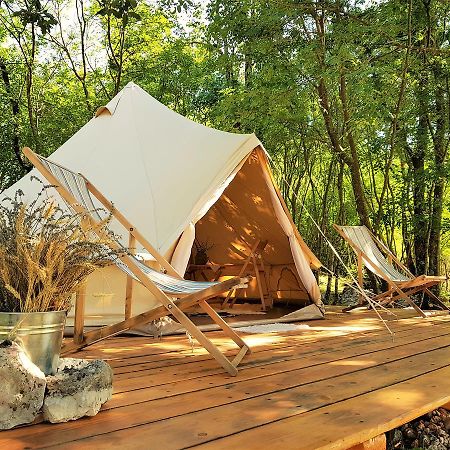 Robinson Accommodation Freedom Foli Bagian luar foto